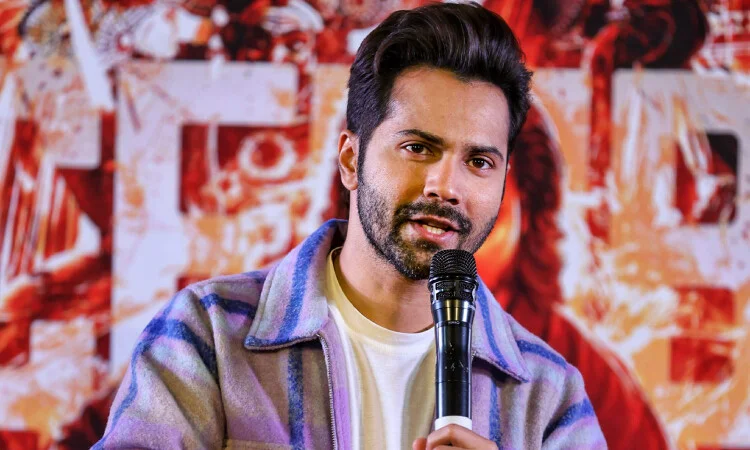 Being a father to a daughter a unique experience: Varun Dhawan