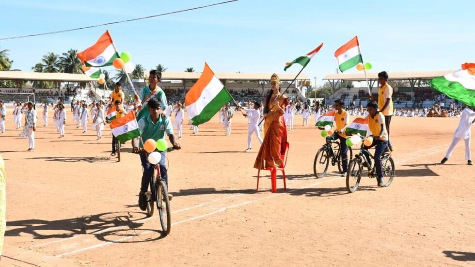 Joy, fervour mark Republic Day celebrations across North Karnataka districts