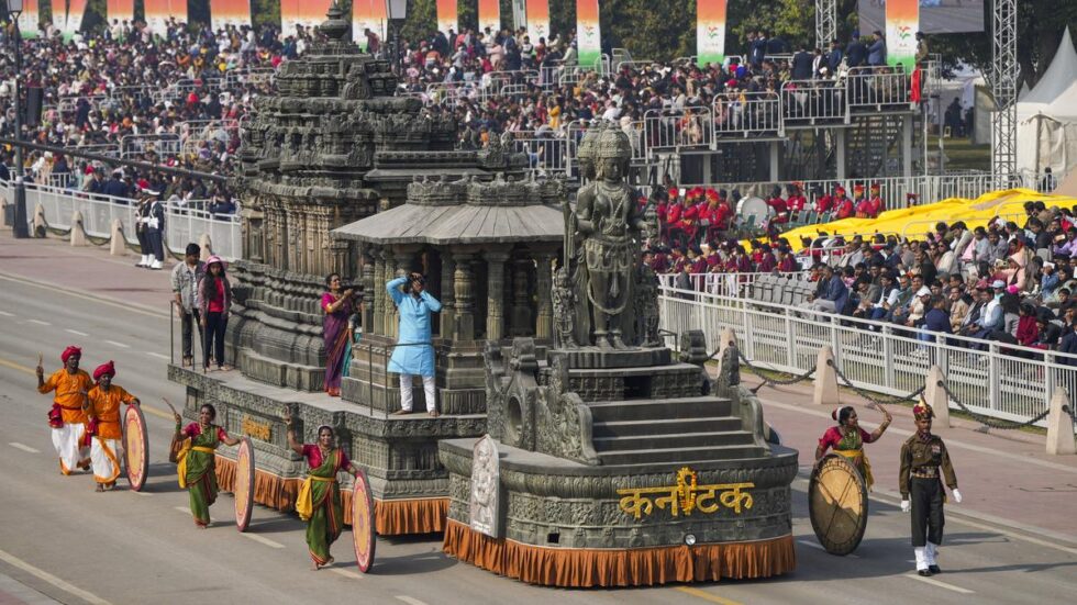 Republic Day 2025: Karnataka tableau depicts artistic temples of Lakkundi