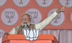 PM Modi slams Kejriwal over 'poisoning Yamuna' remark, says Delhi does not forgive sinners