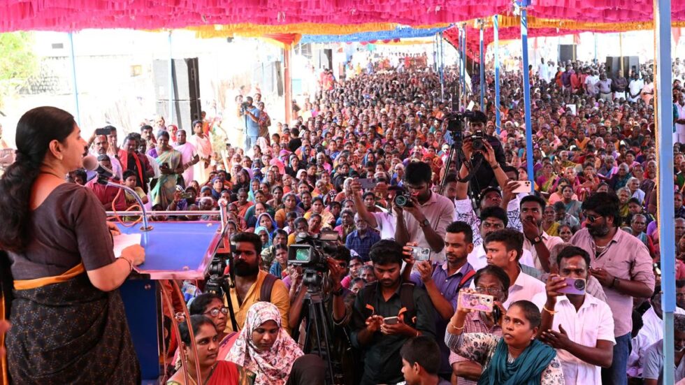 MP Kanimozhi blames Centre’s slackness for arrest of TN fishermen by Lankan Navy; leads demonstration in Rameswaram