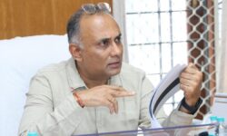 Permit only electric public transport vehicles in future in Karnataka: Dinesh Gundu Rao writes to Ramalinga Reddy