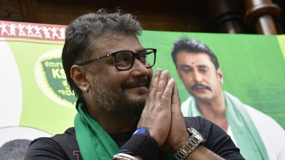 Actor Darshan, out on bail in murder case, breaks silence