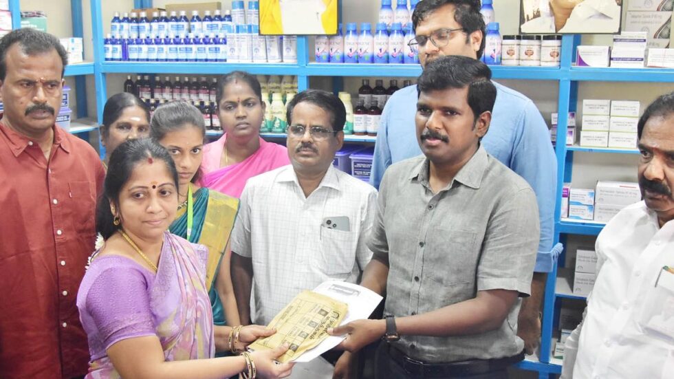 38 Mudhalvar Marundhagams opened in Tiruchi; Ministers, Collectors inaugurate the pharmacies in several central districts