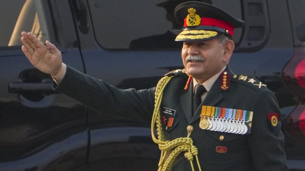 Army Chief embarks on 5-day trip to France