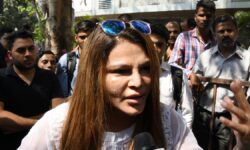 Allahbadia row: Maharashtra Cyber summons Rakhi Sawant to record statement on Feb. 27