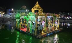 The annual festival at Mangadu temple and homage to a Sufi Saint