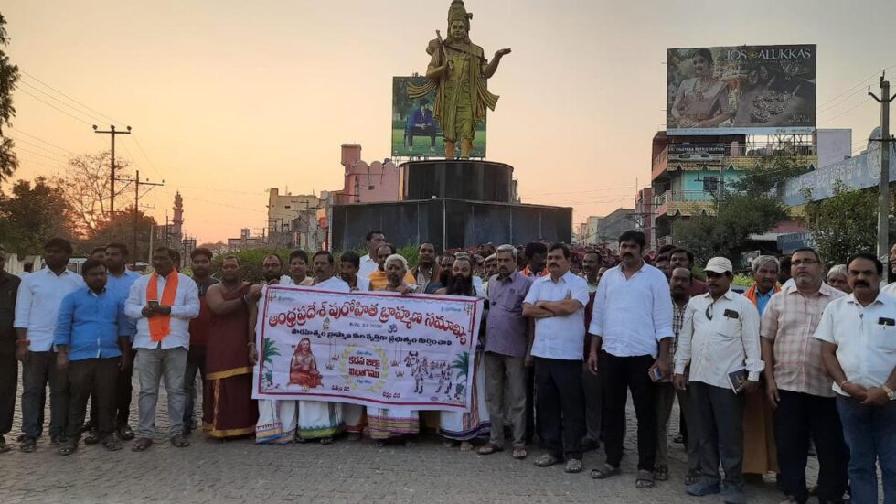 Temple managements, social organisations declare support for attacked temple priest