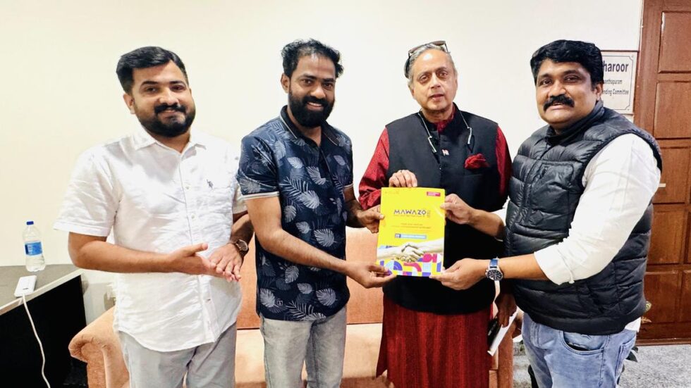 DYFI raises eyebrows in Congress by inviting Shashi Tharoor to its start-up festival in Kerala