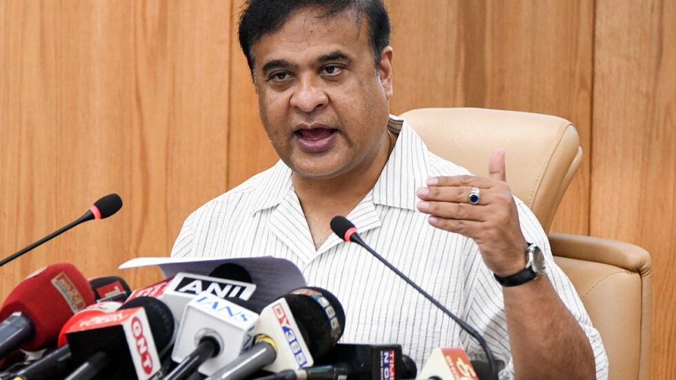 Congress leaders indulging in propaganda on IMF's bailout to Pakistan, alleges Himanta